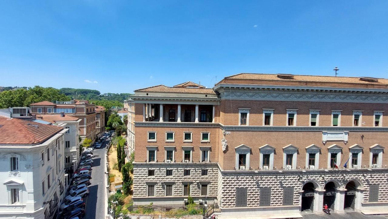 Appartement Dimora San Bartolomeo - Design, Panoramic View & Culture à Rome Extérieur photo