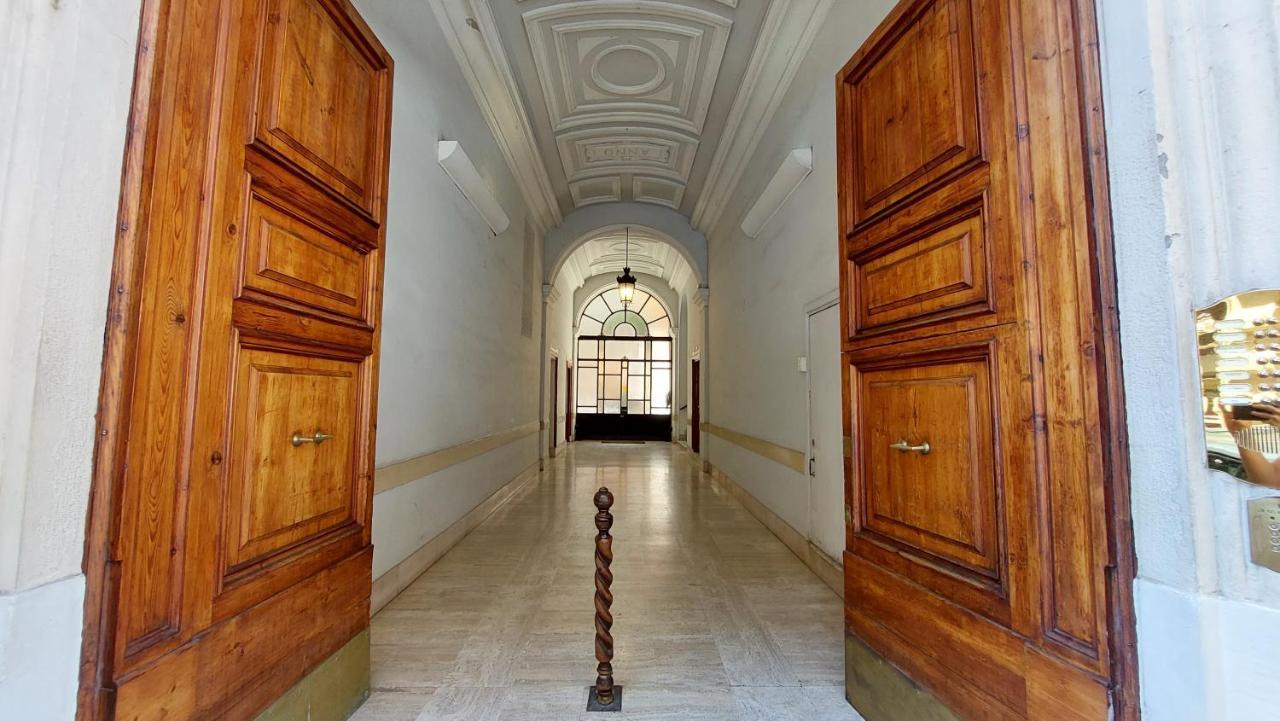 Appartement Dimora San Bartolomeo - Design, Panoramic View & Culture à Rome Extérieur photo